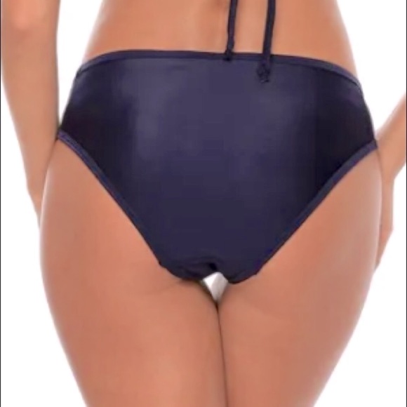 NWOT Fashion World Women Bikini Crochet Swimsuit Bottom, Womens Size Medium - Picture 4 of 8